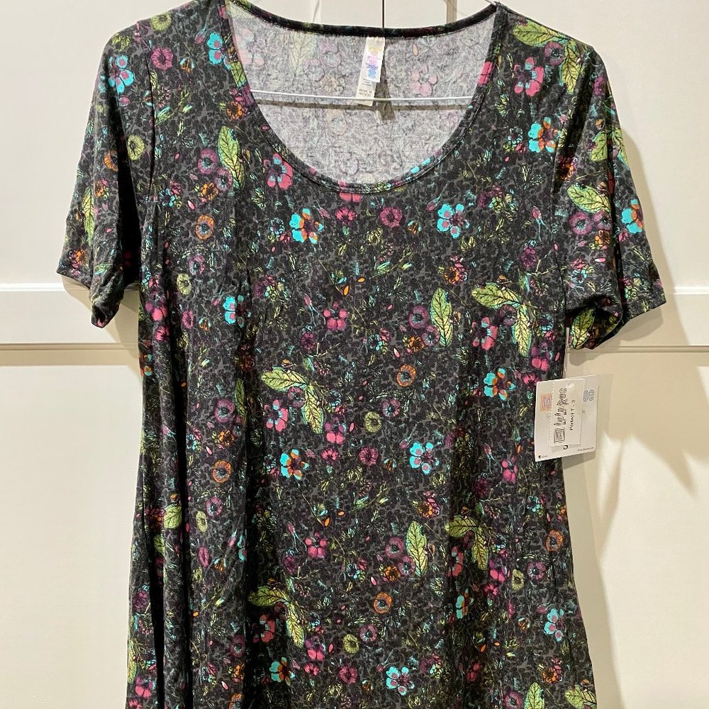 Small Perfect Tee NEW W/TAGS